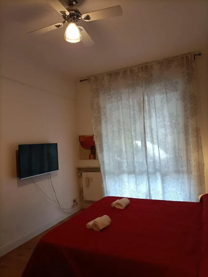 Lagustena Rooms Genoa 0*,
